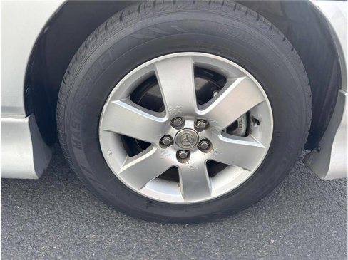 Used 2005 Toyota Corolla S image 16