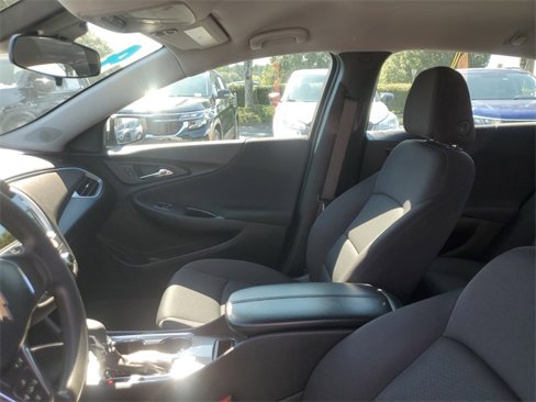 Used 2024 Chevrolet Malibu LT image 17