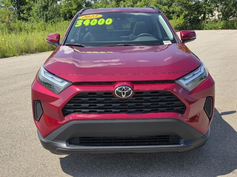 Used 2023 Toyota RAV4 XLE image 2