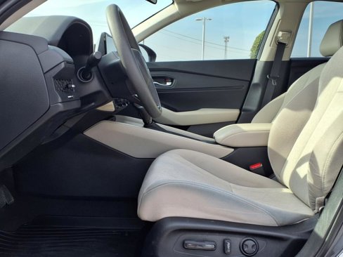 Used 2023 Honda Accord EX image 7
