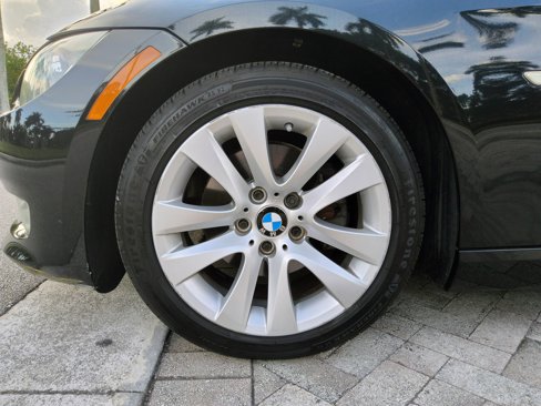 Used 2011 BMW 328i Convertible image 28