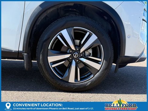 Used 2021 Nissan Rogue Platinum image 5