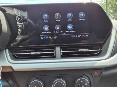 Certified 2025 Chevrolet Trax RS image 21