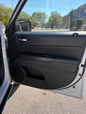 Used 2016 Jeep Patriot High Altitude image 15