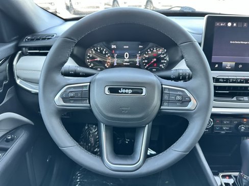 Used 2023 Jeep Compass Limited w/ Sun and Sound Group image 14