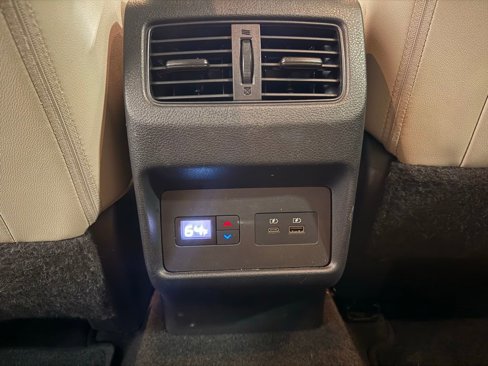 Used 2023 Nissan Rogue SL image 32