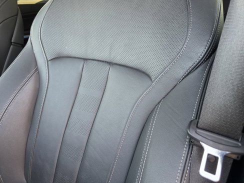 Used 2022 BMW X5 xDrive45e w/ M Sport Package image 15