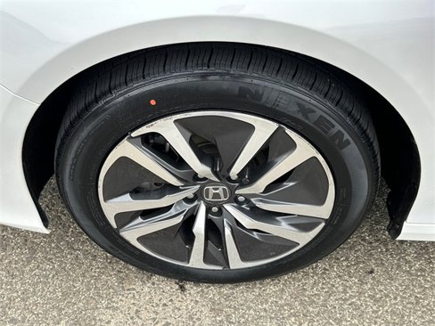 Used 2022 Honda Accord EX-L image 8