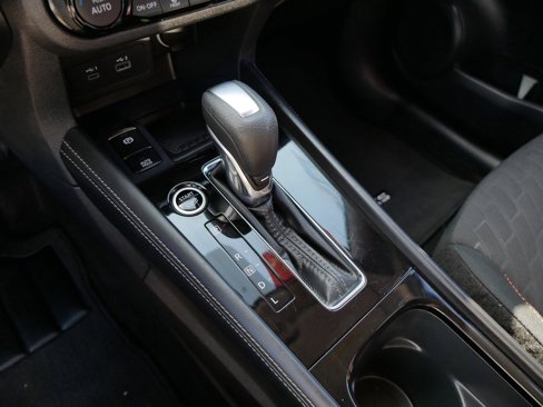 Used 2023 Nissan Kicks SR image 19