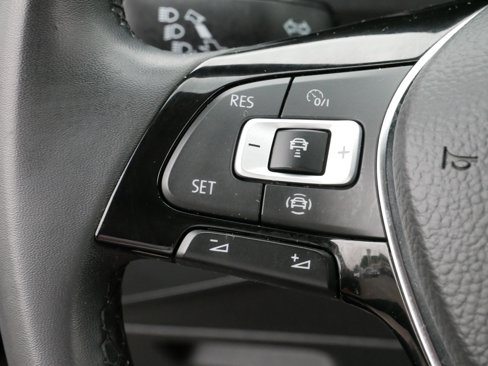 Used 2020 Volkswagen Tiguan SEL w/ 3rd Row Seat Package image 27