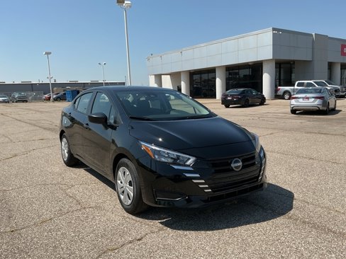New 2025 Nissan Versa S w/ Trunk Package image 3