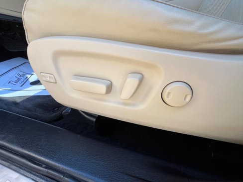 Used 2015 Toyota Highlander Limited image 23