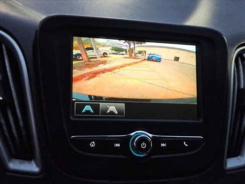 Used 2018 Chevrolet Malibu LS image 14