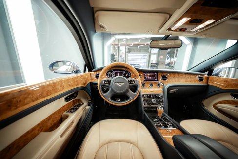 Used 2011 Bentley Mulsanne image 18