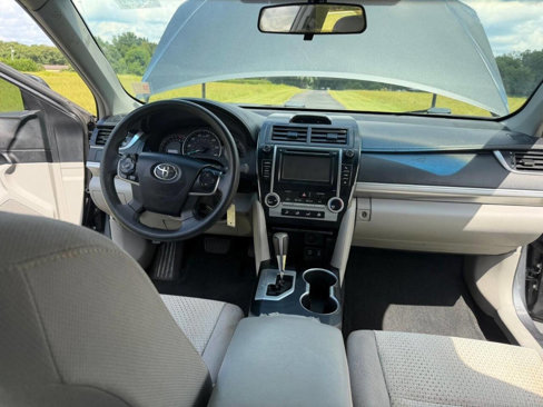 Used 2012 Toyota Camry LE image 17