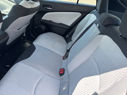 Used 2017 Toyota Prius Two image 10