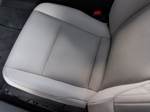 Used 2023 Lexus UX 250h FWD w/ Premium Package image 19
