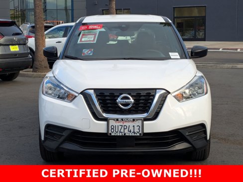 Certified 2020 Nissan Kicks S image 2