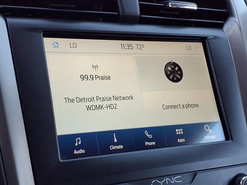 Used 2020 Ford Fusion SE image 12