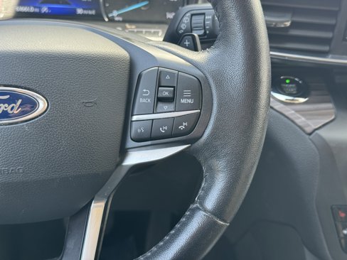 Used 2020 Ford Explorer Limited image 16