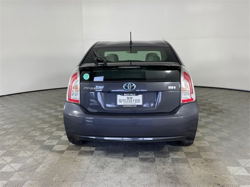 Used 2015 Toyota Prius Persona Series image 16
