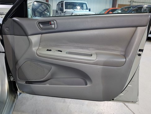 Used 2003 Toyota Camry LE image 26
