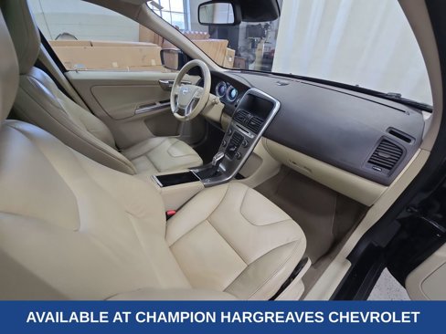 Used 2013 Volvo XC60 3.2 image 37