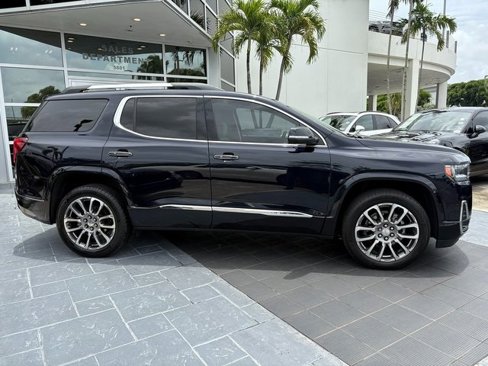Used 2022 GMC Acadia Denali w/ Denali Ultimate Package image 7