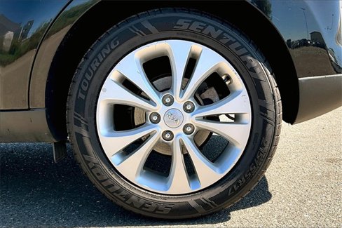 Used 2015 Kia Soul + image 8