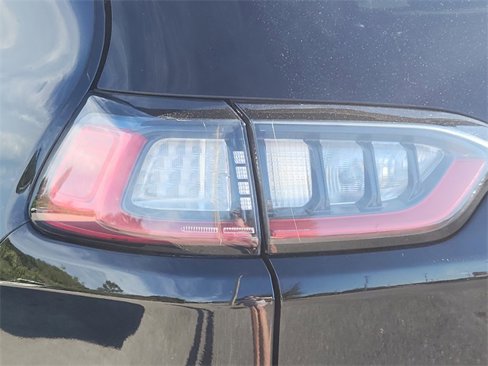 Certified 2020 Jeep Cherokee Trailhawk w/ Comfort/Convenience Group image 7