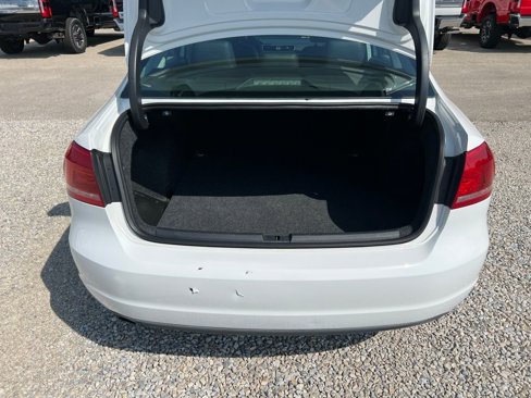 Used 2013 Volkswagen Passat Wolfsburg Edition image 17