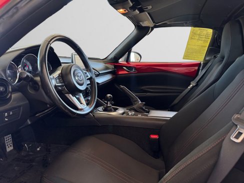 Used 2017 MAZDA MX-5 Miata RF Club w/ Interior Package image 10
