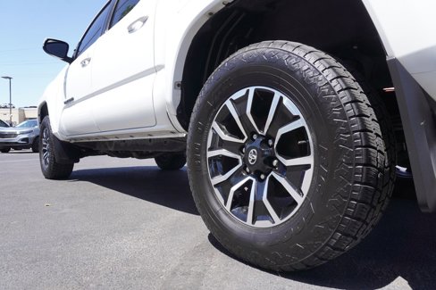Used 2022 Toyota Tacoma TRD Sport image 6