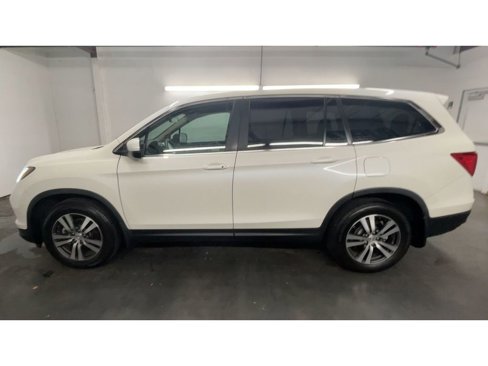 Used 2018 Honda Pilot EX image 5