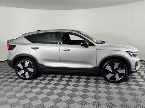 Certified 2023 Volvo C40 P8 Recharge Ultimate image 4