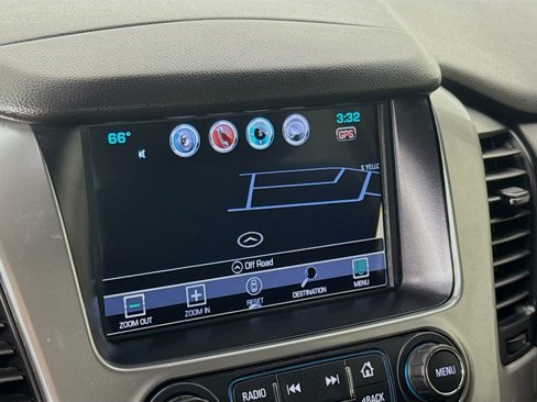Used 2017 Chevrolet Suburban LT image 13