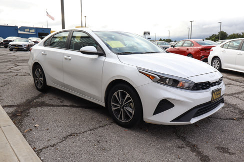 Used 2023 Kia Forte LXS image 3