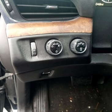 Used 2015 Cadillac Escalade ESV Premium image 11
