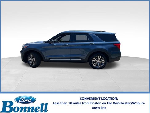 Used 2020 Ford Explorer Platinum w/ Premium Technology Package image 2