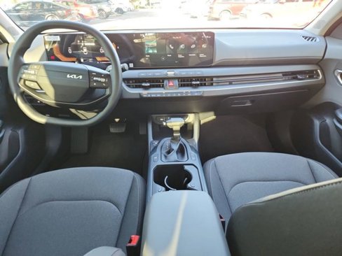 New 2025 Kia K4 LXS image 7