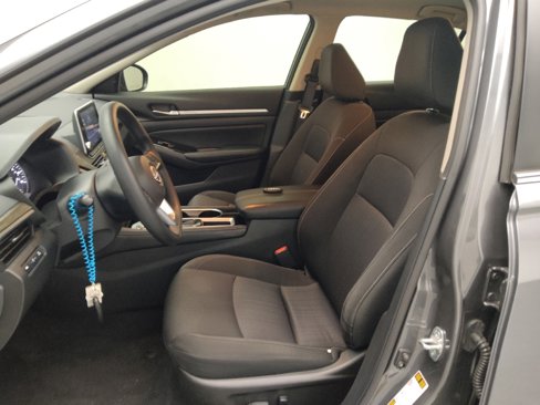 Used 2023 Nissan Altima 2.5 SV image 17