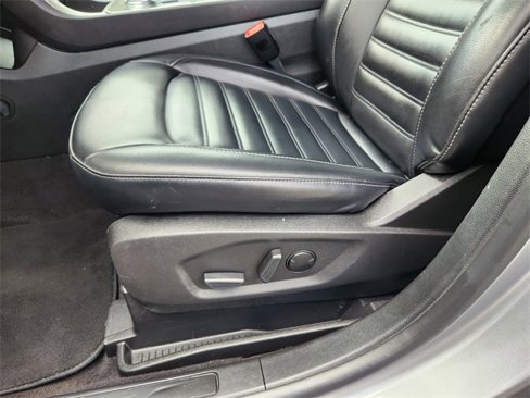 Used 2023 Ford Edge SEL image 10