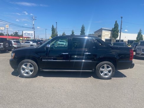 Used 2012 Chevrolet Avalanche LTZ image 3