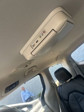 Used 2017 Chrysler Pacifica Touring-L image 7