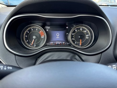 Certified 2021 Jeep Cherokee Limited w/ Mopar Interior Package image 16