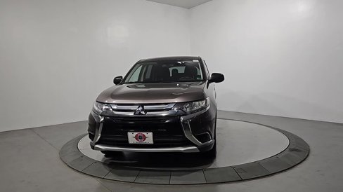 Used 2017 Mitsubishi Outlander ES image 8