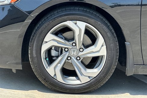 Used 2019 Honda Accord EX image 31