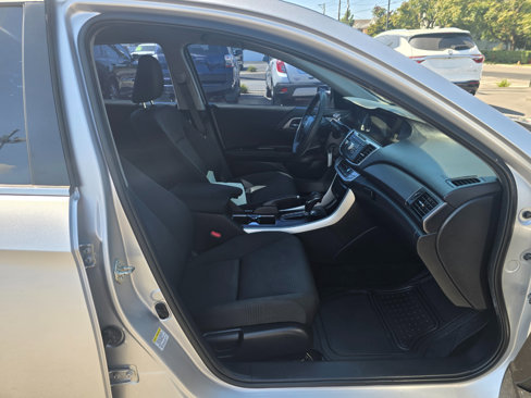 Used 2015 Honda Accord LX image 14