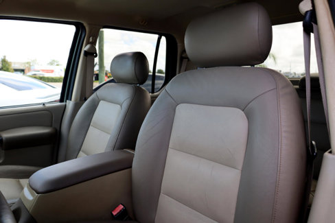 Used 2004 Ford Explorer Sport Trac XLT image 5
