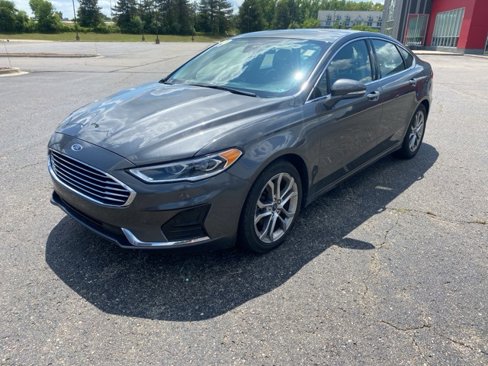 Used 2019 Ford Fusion SEL image 1